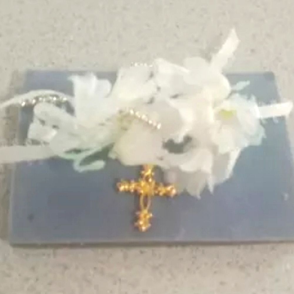 Vintage Avon 1995 Season Of Lilies Pin/Brooch